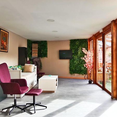 Casa Julian Villa ซิสเตียร์นา ภายนอก รูปภาพ