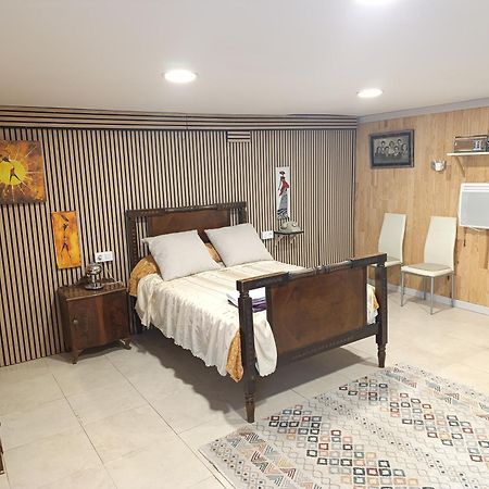 Casa Julian Villa ซิสเตียร์นา ภายนอก รูปภาพ