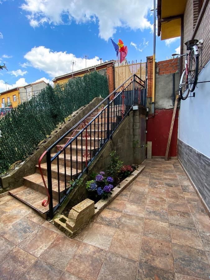 Casa Julian Villa ซิสเตียร์นา ภายนอก รูปภาพ